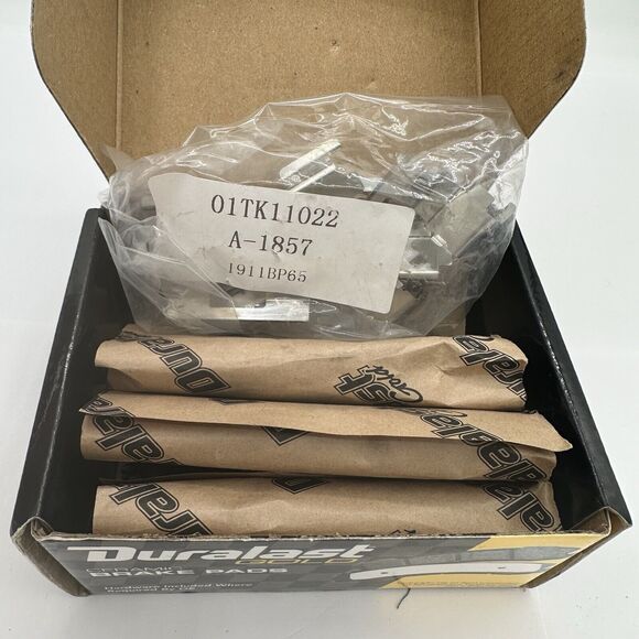 Duralast Gold Ceramic Brake Pads DG1857 Replacement Pads & Clip Brand New In Box - Picture 3 of 4